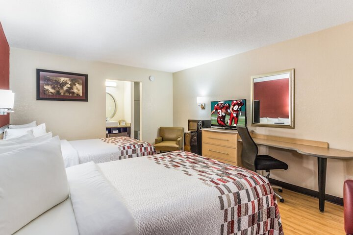 Room 26 of 40