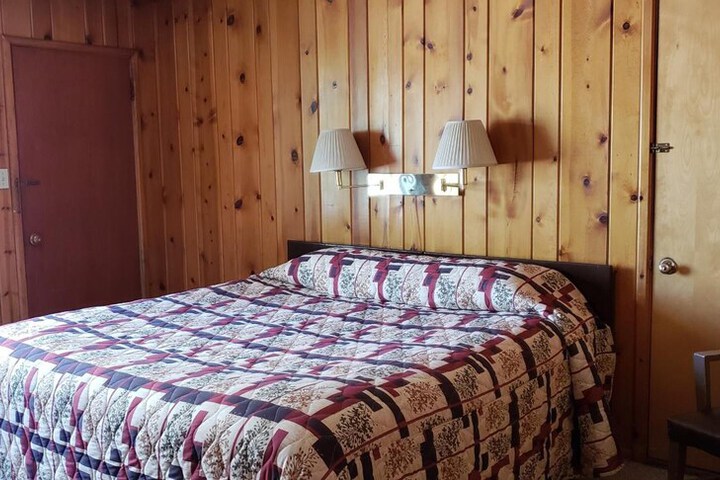 Room 21 of 29