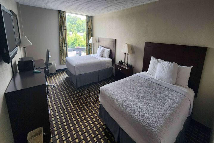 Room 43 of 51