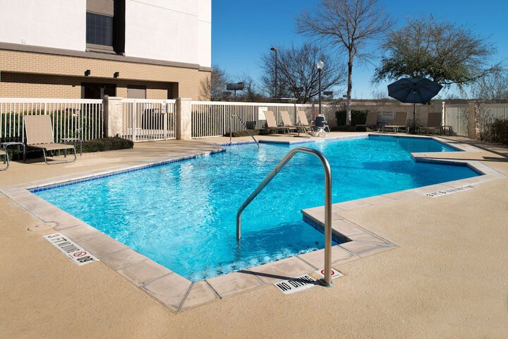 Hampton Inn & Suites Schertz