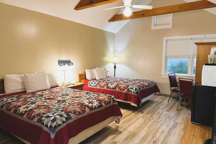 Room 33 of 44