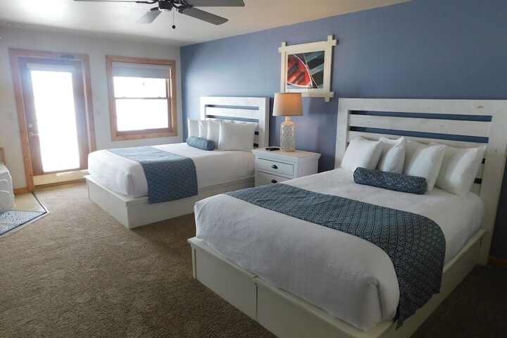 Room 84 of 230