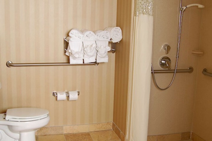Room 17 of 25