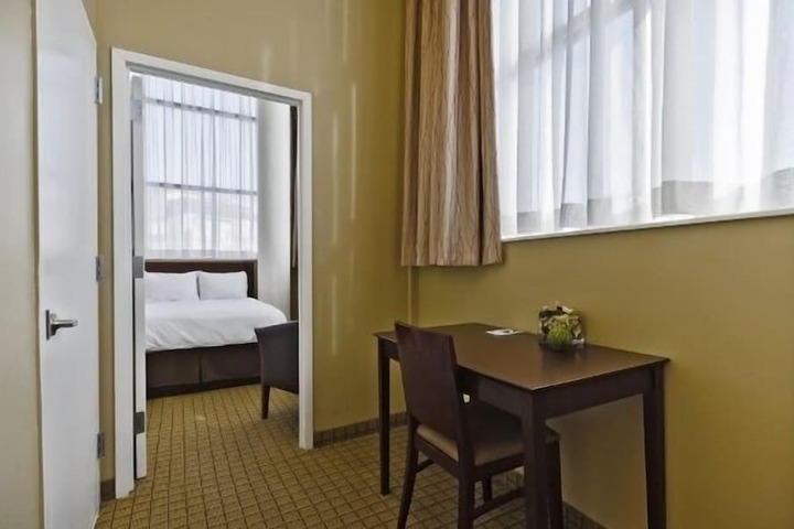 Room 27 of 44