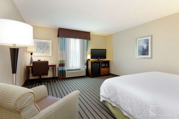 Room 8 of 33