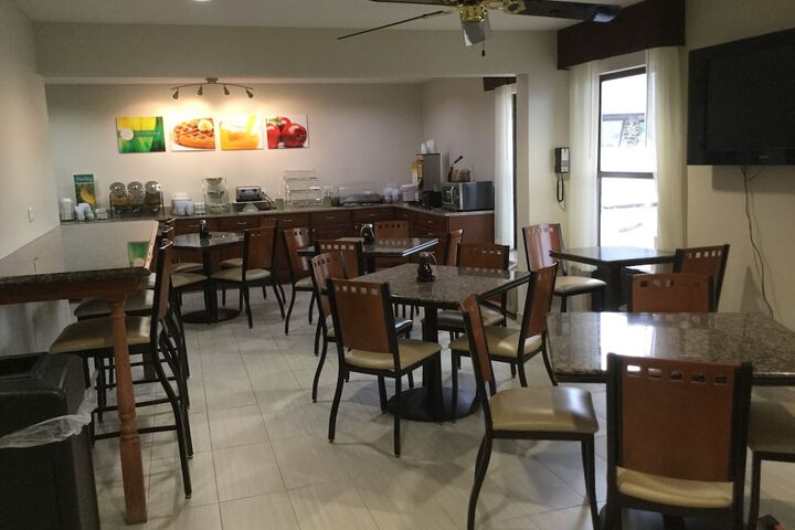 Quality Inn Arcola