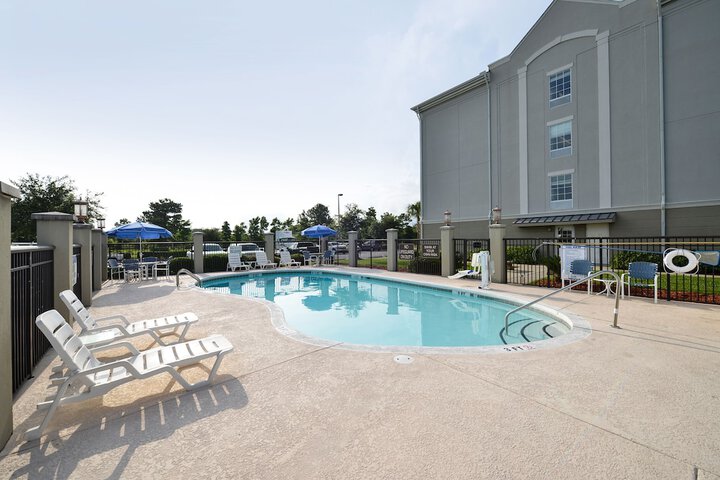 Pool 8 of 48