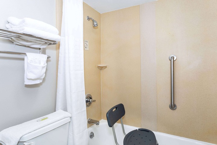 Room 19 of 27