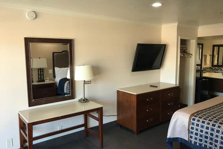 Room 28 of 31