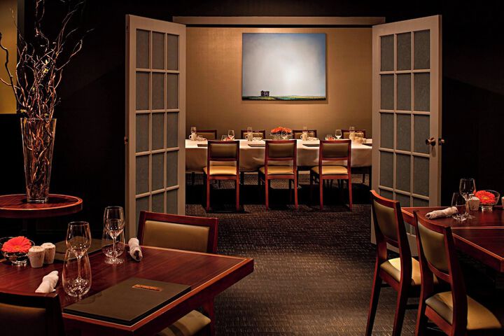 Dining 58 of 77