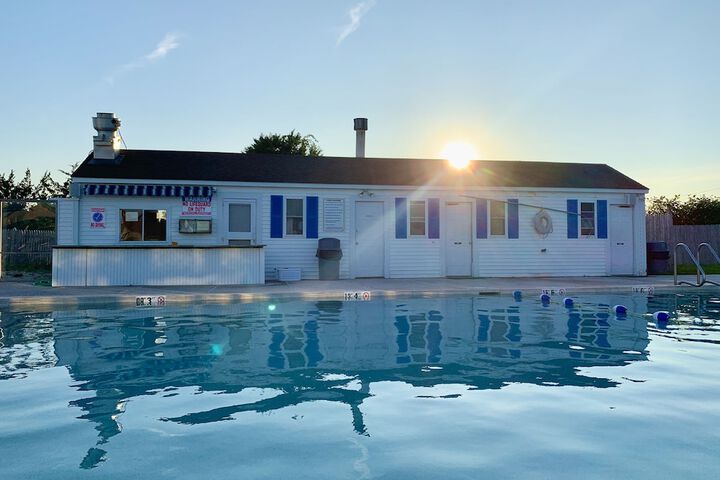 Lighthouse Inn