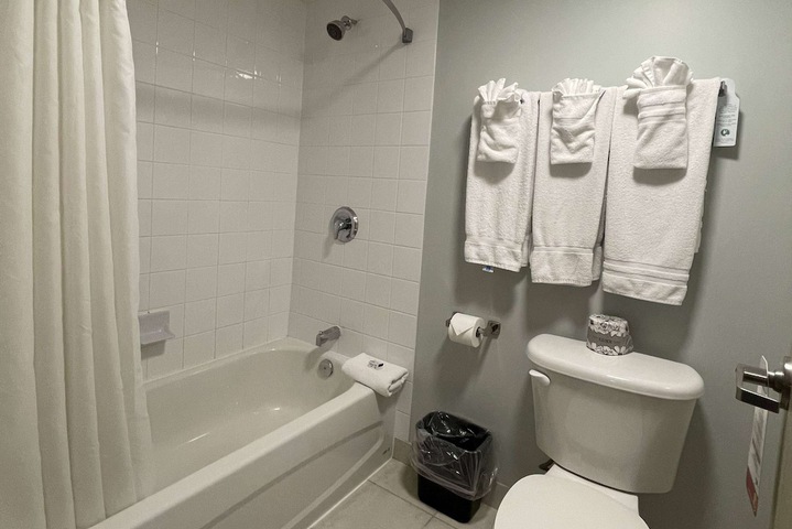 Super 8 by Wyndham Peterborough