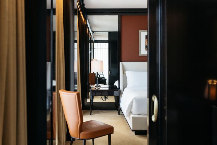 Room 52 of 121