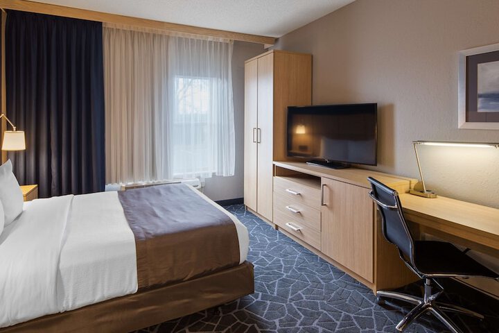 Room 19 of 29