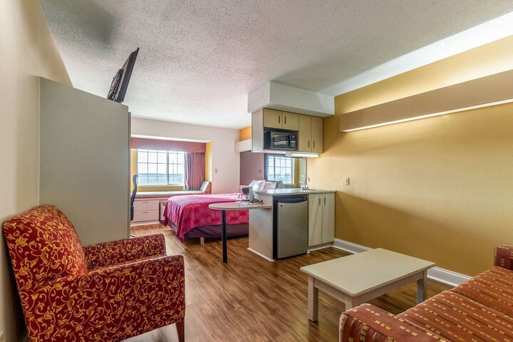 Room 12 of 22