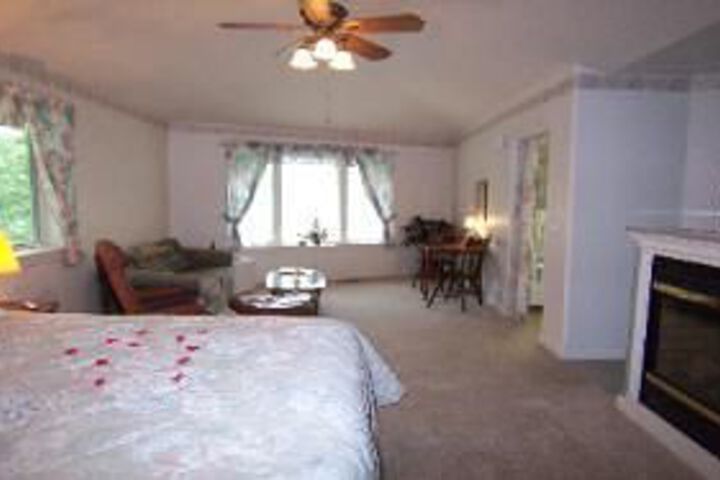 Tree Top Bed & Breakfast