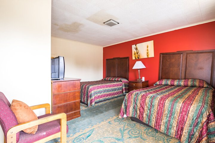 Room 14 of 28