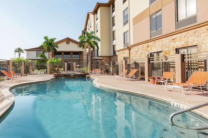 Hampton Inn & Suites Houston / Clear Lake-Nasa Area