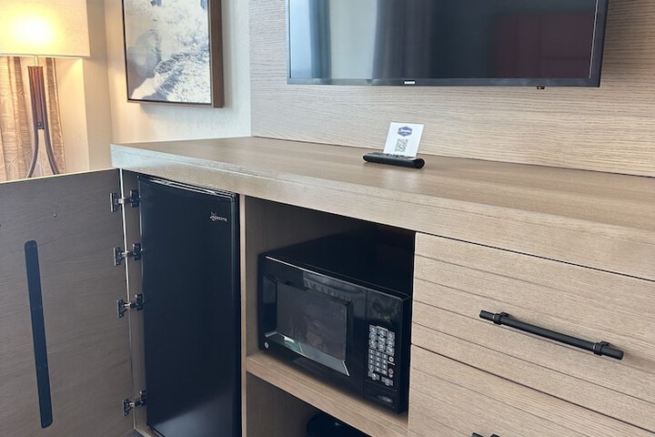 Room 20 of 104