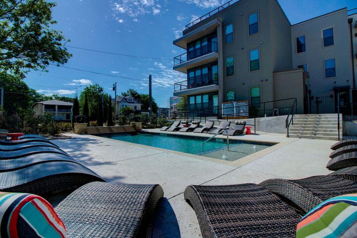 Pool 4 of 87