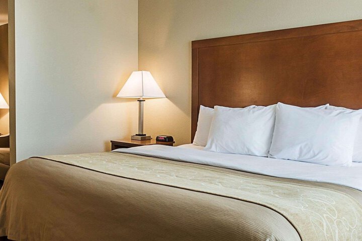 Comfort Inn & Suites Watford City