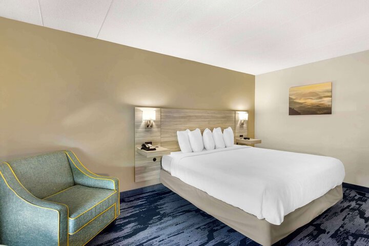 Best Western Plus Beckley Inn