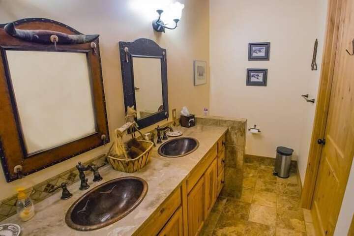 Elktrace Bed & Breakfast