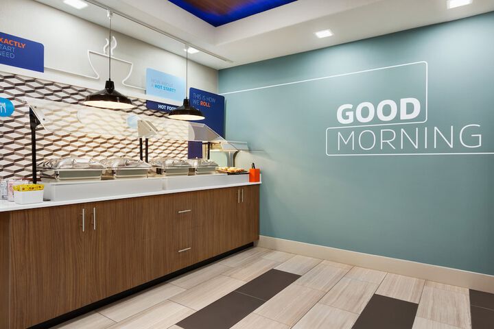 Holiday Inn Express Hotel & Suites Mission-McAllen Area by IHG