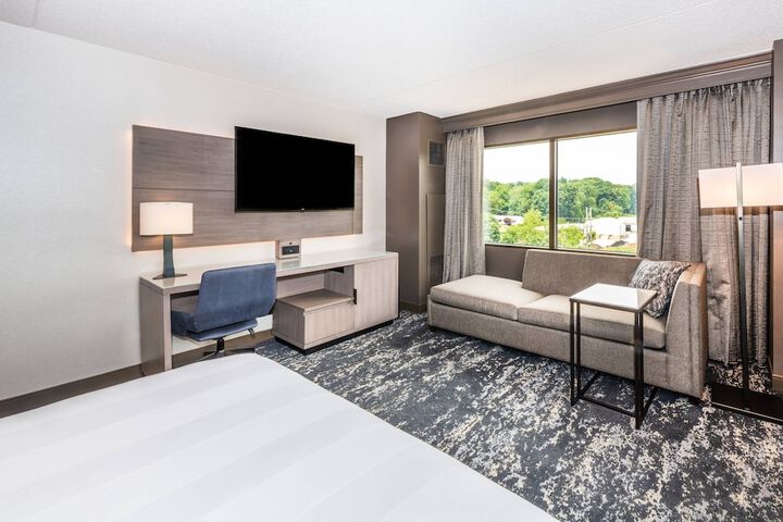 Pittsburgh Airport Marriott