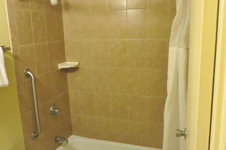 Days Inn by Wyndham Orlando Airport Florida Mall