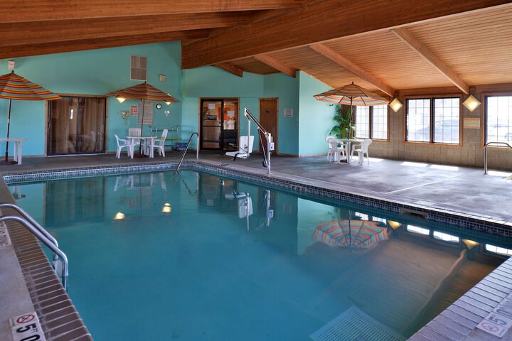 Pool 2 of 12