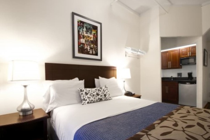 Room 33 of 39