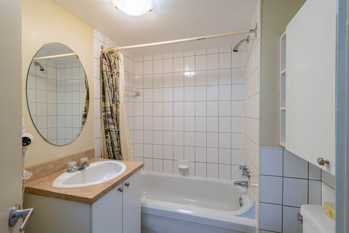 Room 11 of 22