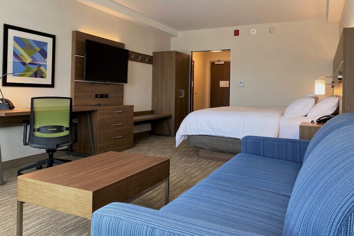 Room 19 of 46
