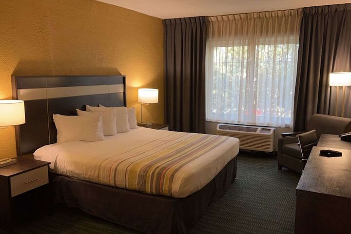 Room 14 of 20