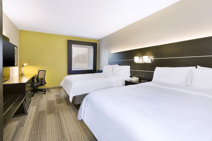 Room 16 of 37
