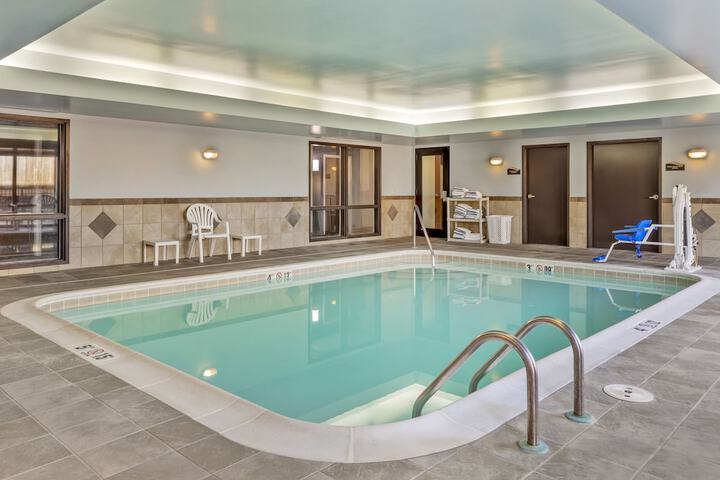 Pool 4 of 28