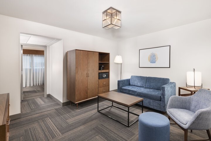 Room 15 of 33