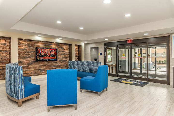 Days Inn & Suites by Wyndham Prattville-Montgomery