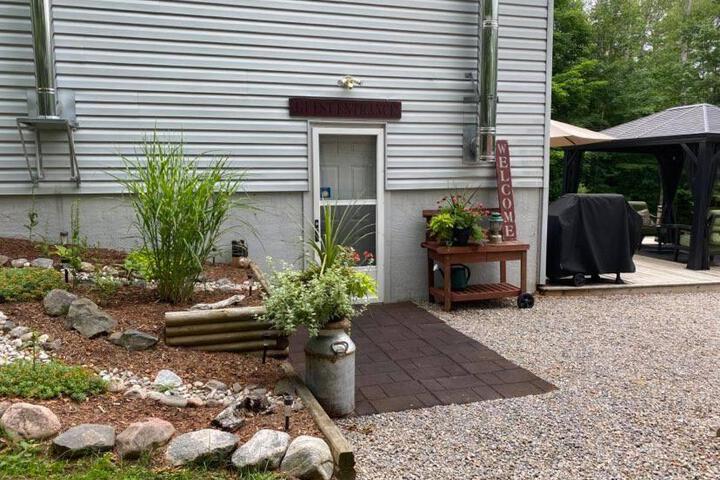 Suite in the Bush-Private Apartment