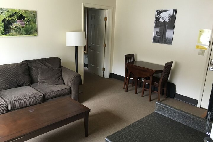 Room 8 of 20