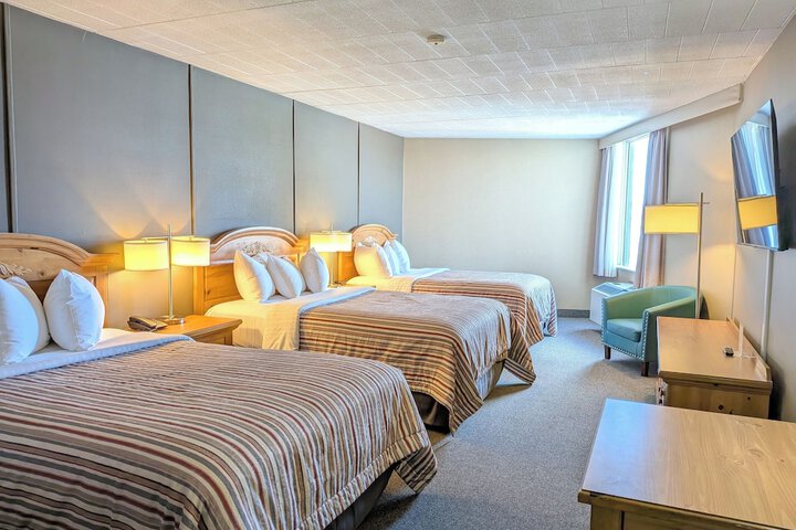Confederation Place - Hotel