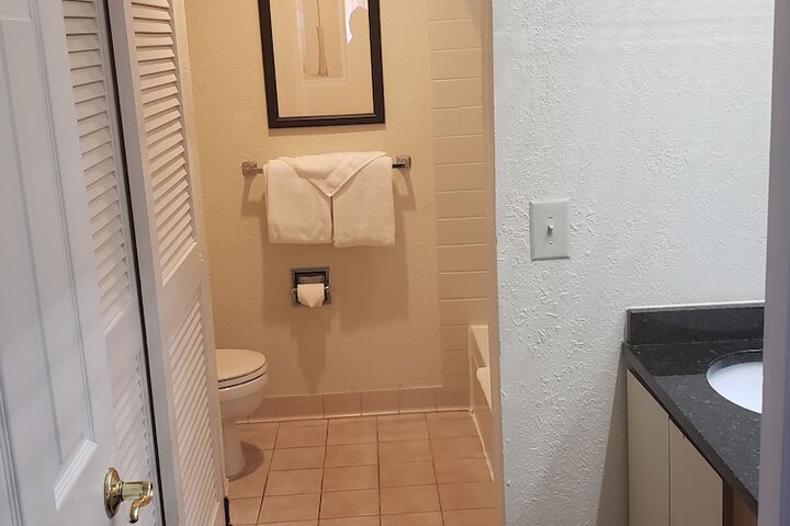 Room 16 of 26