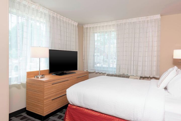 Room 19 of 30