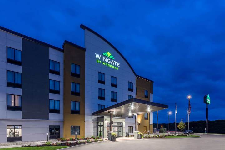 Hotel 3 of 54