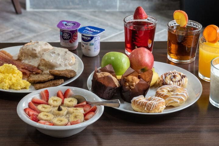 Breakfast/Coffee Service 46 of 51