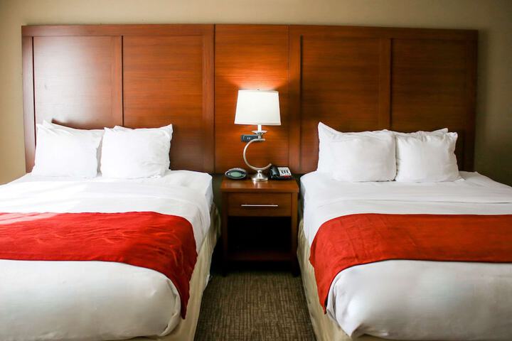 Room 44 of 104