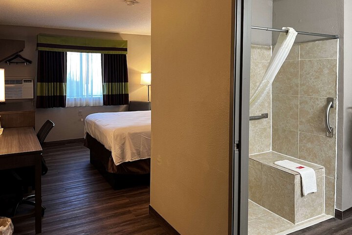 Room 7 of 22