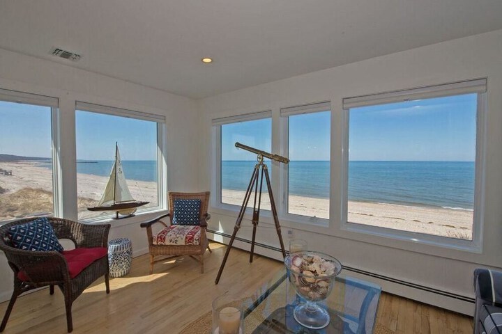 Beautiful Waterfront Colonial