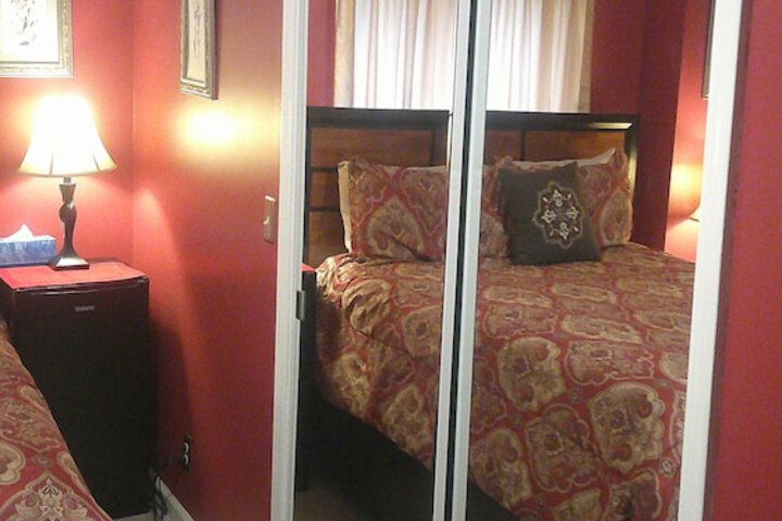 Room 119 of 154